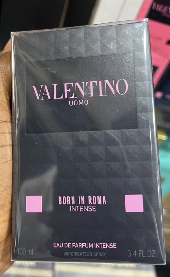 Valentino Uomo Born in Roma Intense Valentino Uomo Born in Roma Intense