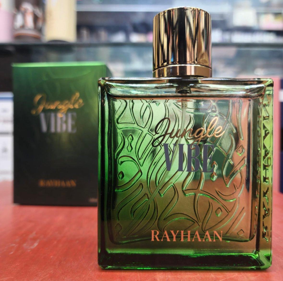 edp unisex, available in 100ml. a lovely green citrus, creamy scent with a hint of spice, it smells elegant & refined. an easy to wear safe blind buy, it is suitable for any occasion. performance is really good with impressive projection & longevity edp unisex, available in 100ml. a lovely green citrus, creamy scent with a hint of spice, it smells elegant & refined. an easy to wear safe blind buy, it is suitable for any occasion. performance is really good with impressive projection & longevity